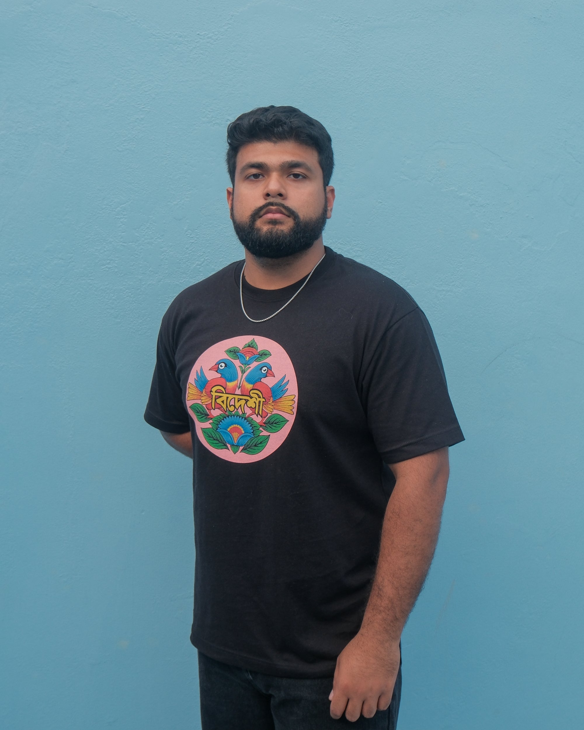 Bideshi Folk Tee