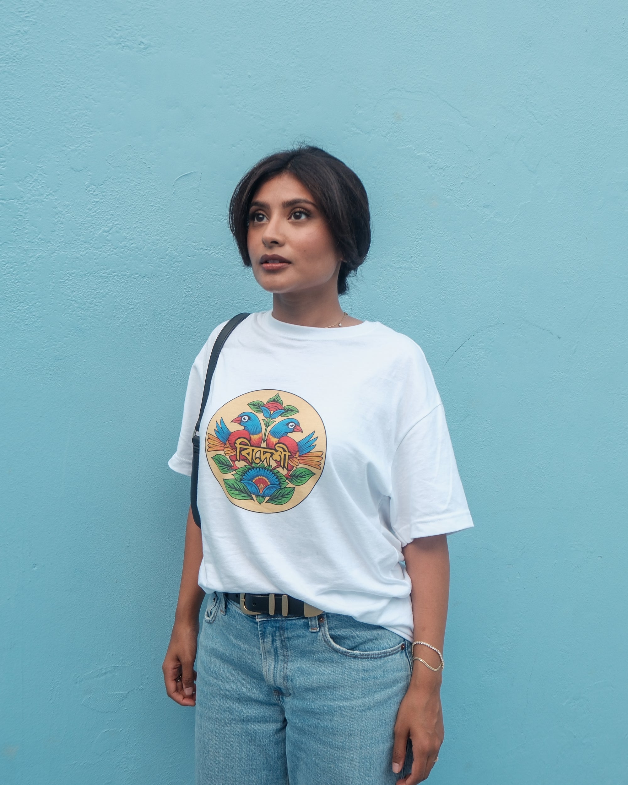Bideshi Folk Tee